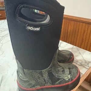 BOGS Kids Black and Gray Snake Print Boots